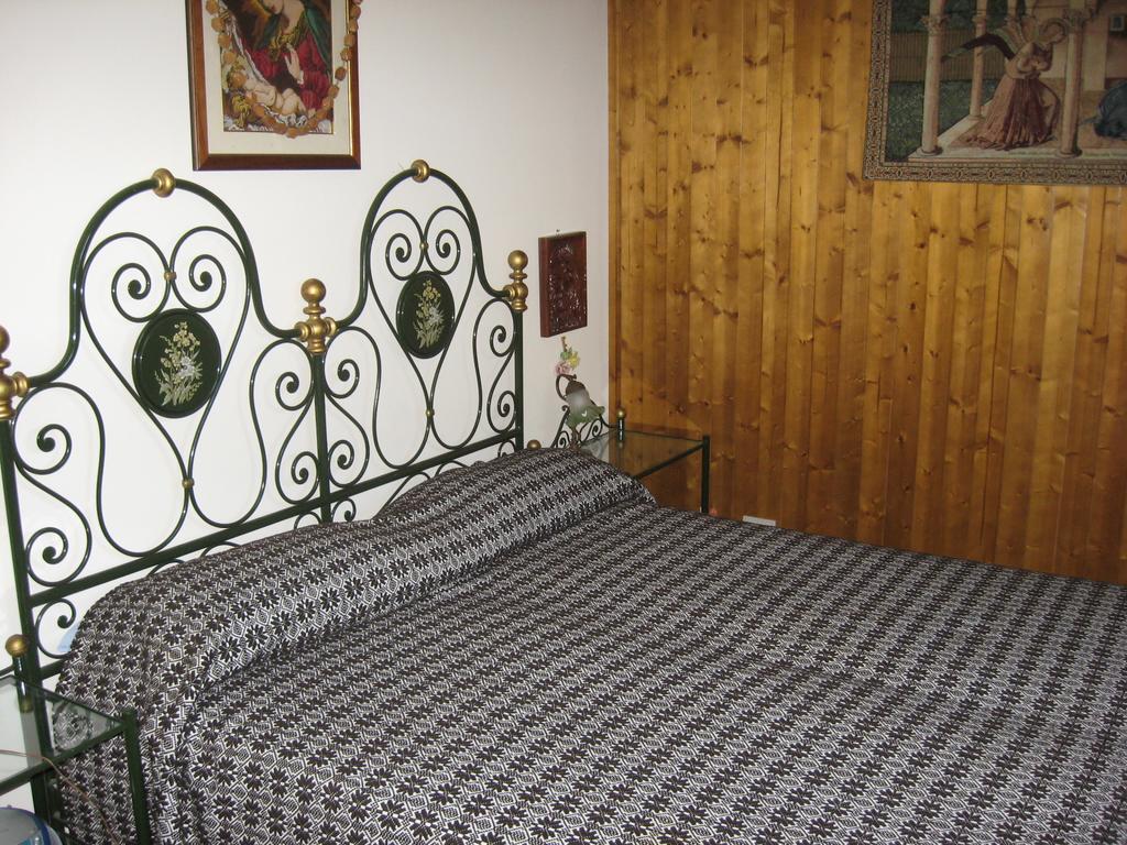Le Tre Rose Montagna Apartamento Camigliatello Silano Quarto foto