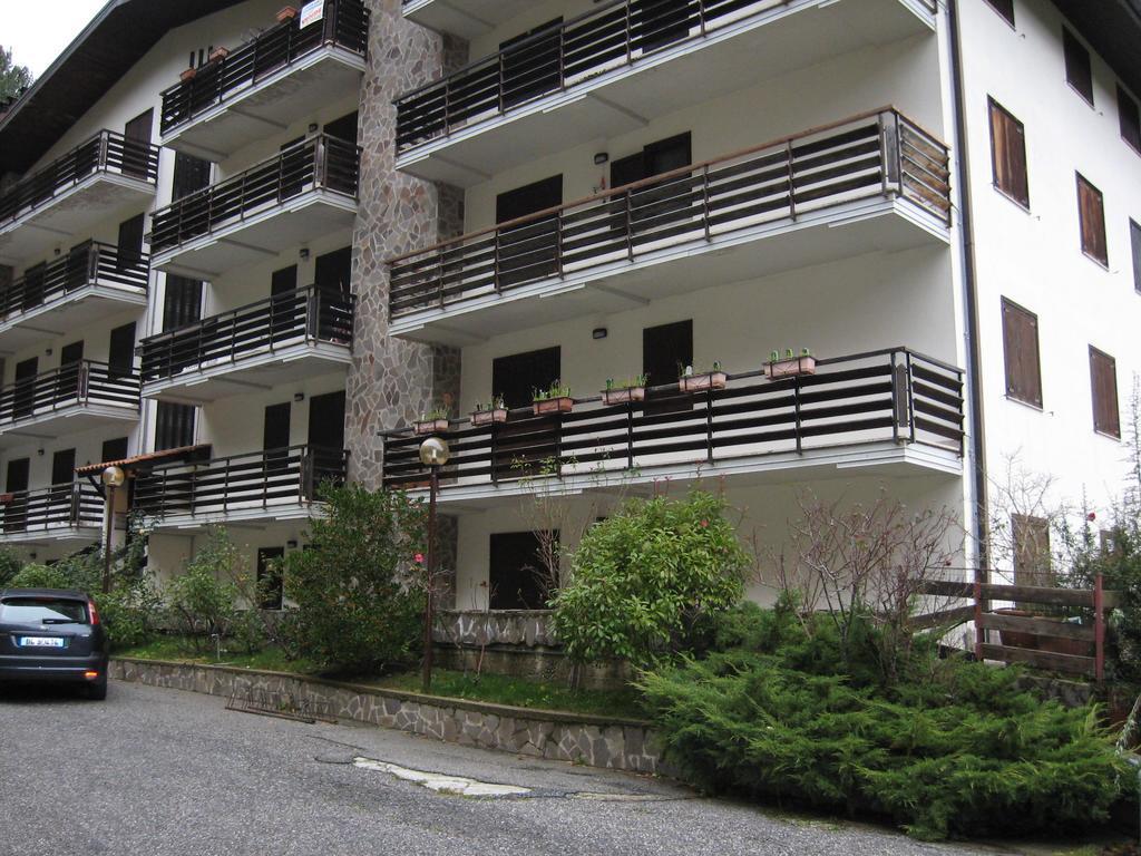 Le Tre Rose Montagna Apartamento Camigliatello Silano Exterior foto