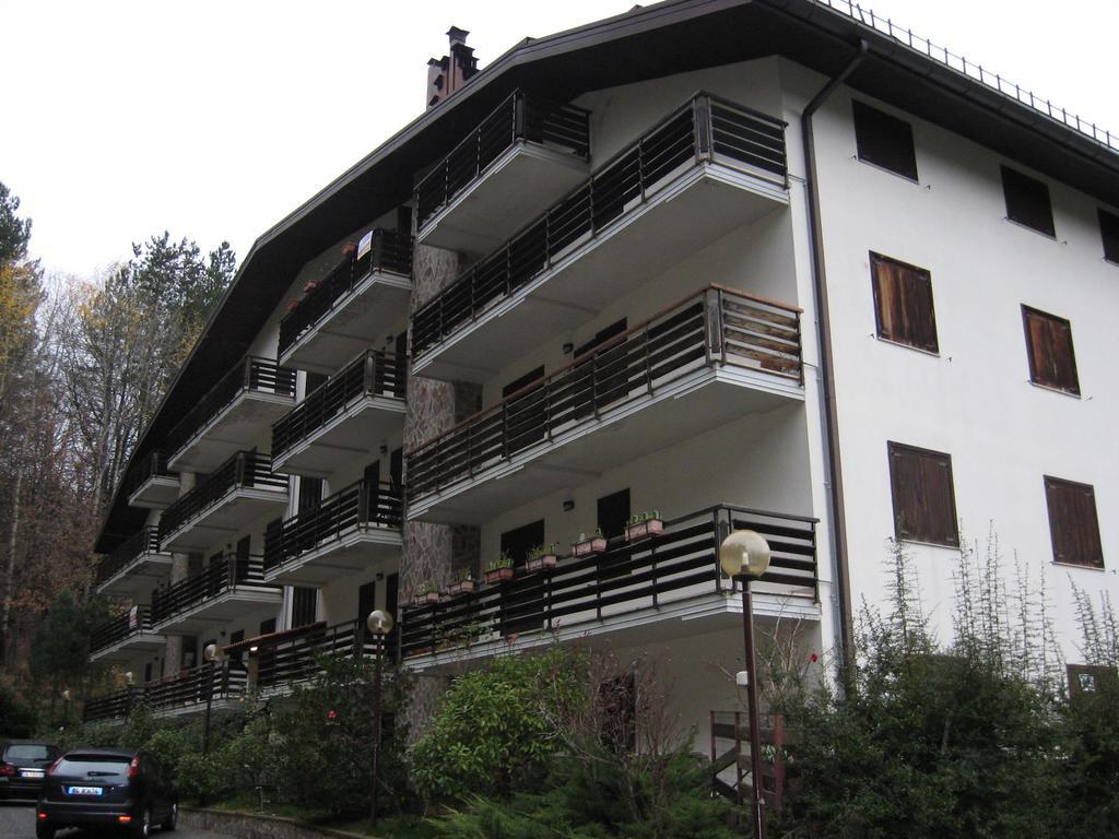 Le Tre Rose Montagna Apartamento Camigliatello Silano Exterior foto